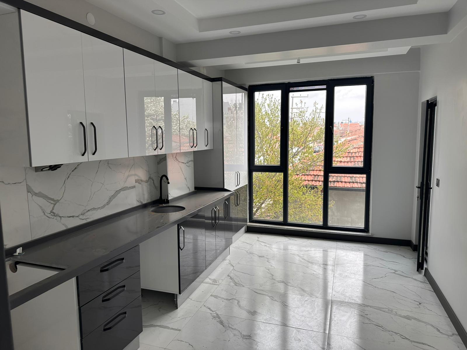 MABEL'DEN TEPEBAŞI / SAZOVA'DA SATILIK LÜKS VİLLALAR